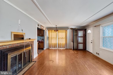 2208 Apache St, Hyattsville, MD 20783 - photo 3