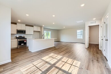 144 Astor Street   Print Quality   004   07 Breakfast Area