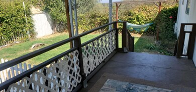 Little Deer deck and yard
