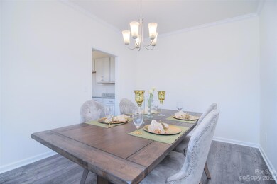 140 Fleming Dr, Statesville, NC 28677 - photo 5