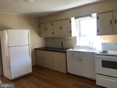 3205 Stonewall Jackson Hwy, Bentonville, VA 22610 - photo 4