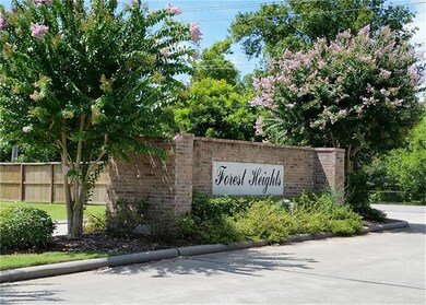 1519 Barras St, Alvin, TX 77511 - photo 5