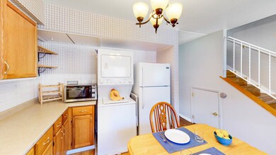 835 Richard St unit B, Aurora, IL 60506 - photo 7