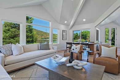 1504LakeFrontCt-015