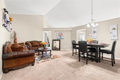 LIVING/DINING ROOM