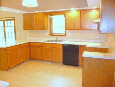 Kitchen Huge kitchen with lots of cabinets  and co