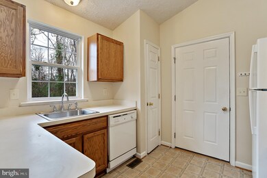 9614 Cortland Ln, Dunkirk, MD 20754 - photo 7