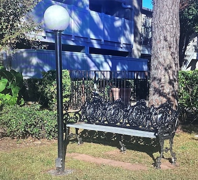 10725 Braes Bend Dr unit F10725, Houston, TX 77071 - photo 2