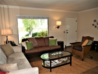 LIVING ROOM GREAT VIEW