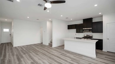 1055 Wheatley Oak Ln, Houston, TX 77091 - photo 5