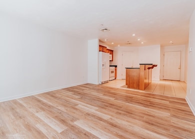 215 Longmeadow Rd unit 602, Taunton, MA 02780 - photo 7