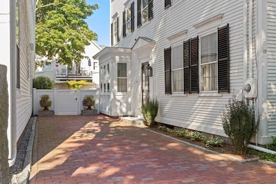 12 Fruit St, Newburyport, MA 01950 - photo 2