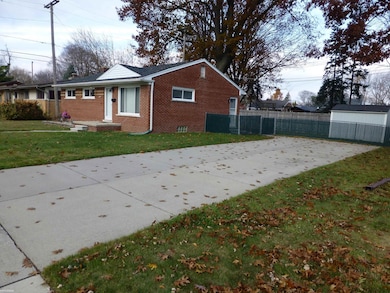 21201 Gordon Rd, Saint Clair Shores, MI 48081 - photo 5