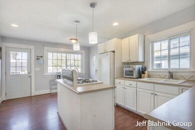 212 N Hudson St SE, Lowell, MI 49331 - photo 6