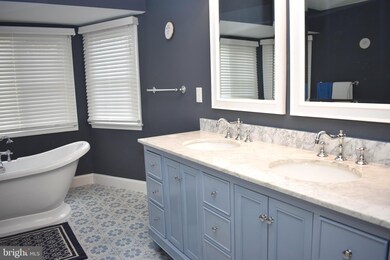 207 Old English Oak Ct, Linthicum Heights, MD 21090 - photo 5