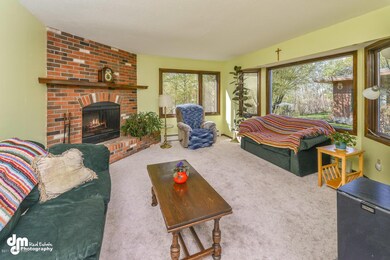 9541 Emerald St Anchorage AK-large-003-2