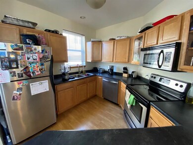 70 S Gardens Way unit 401, Fitchburg, WI 53711 - photo 3