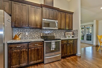 380 Pair A Dice Ranch Rd, Jacksonville, OR 97530 - photo 7