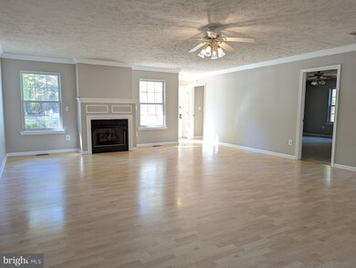 11510 Wisteria Ct, Swan Point, MD 20645 - photo 4