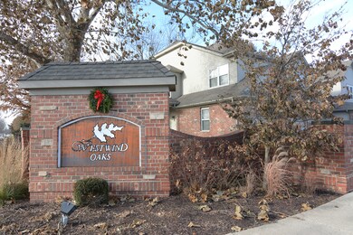 1232 Oakleaf Ct unit 9, Aurora, IL 60506 - photo 2