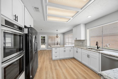 15966 Knolls Lodge Dr, Houston, TX 77095 - photo 6