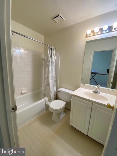 1829 Staley Manor Dr, Silver Spring, MD 20904 - photo 5