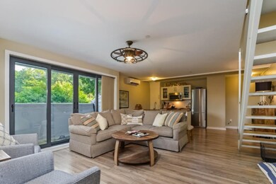 007-Living_Room-4628815-small
