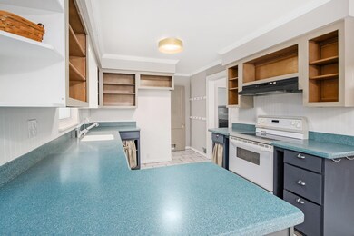 1328WestMaple_17