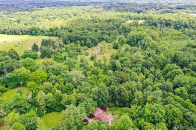 400 Coats Rd, Lake Orion, MI 48362 - photo 4