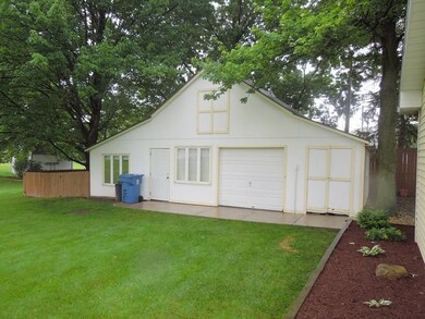 13515 Fourth St, Grabill, IN 46741 - photo 2