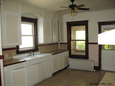 635 Washington Ave, Albany, NY 12206 - photo 6