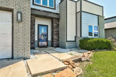 2404 NW 172nd Cir, Edmond, OK 73012 - photo 4