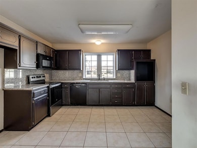 1908 Magnolia Ln, Edmond, OK 73013 - photo 7