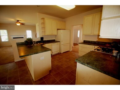 212 Nugent Loop, Smyrna, DE 19977 - photo 2