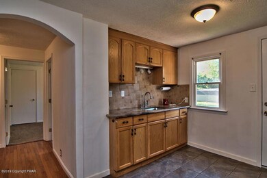 600 Avenue F, Stroudsburg, PA 18360 - photo 4