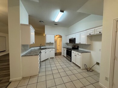 6611 Rockdale Rd, Fort Worth, TX 76134 - photo 7