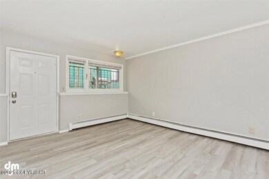 03-Living Room_SOPH7472
