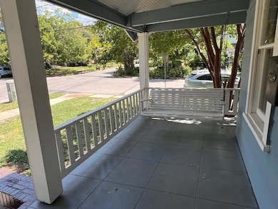 Beautuful front porch