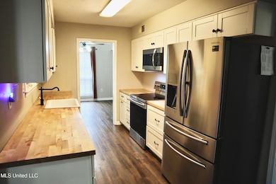 816 Accomack Cove, Southaven, MS 38671 - photo 2