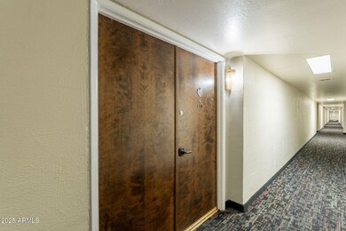 5-web-or-mls-Camelback-5