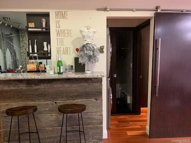 138-29 68th Dr unit 1-C, Flushing, NY 11367 - photo 6