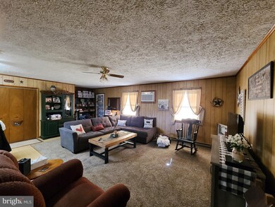 126 Blairton Rd, Martinsburg, WV 25404 - photo 4