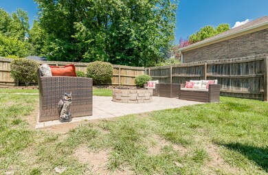 8328 Roseborough Rd, Louisville, KY 40228 - photo 5