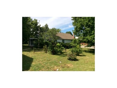 103 S Washington St, Raymore, MO 64083 - photo 2