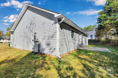 4617 Wind Chime Ct, Charlotte, NC 28208 - photo 5