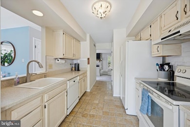 34 Aspen Way, Schwenksville, PA 19473 - photo 6