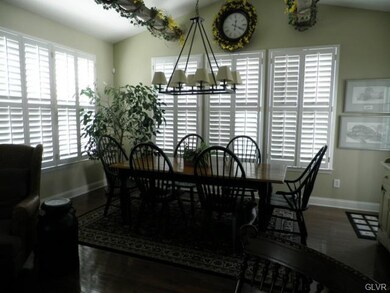 1869 Alexander Dr unit III22, Macungie, PA 18062 - photo 4