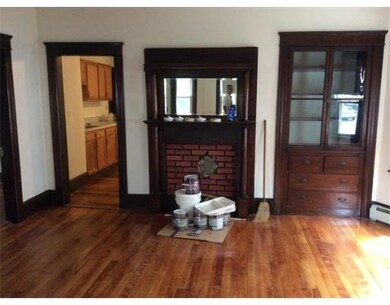 143 Pilgrim Ave unit 1, Worcester, MA 01604 - photo 3