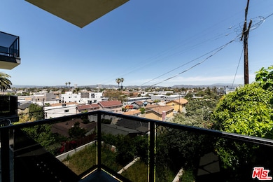 4615 St Charles Place unit 1/4, Los Angeles, CA 90019 - photo 5