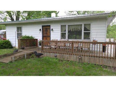 5032 Edwardsville Galena Rd, Floyds Knobs, IN 47119 - photo 2